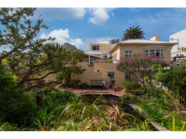  25  Sedgemoor, Camps Bay, Cape Town 